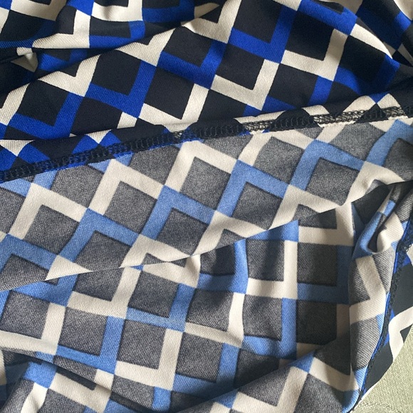 ROZ & ALI 🖤💙CHEVRON PRINT💙🖤 WRAP DRESS SIZE EXTRA LARGE 🌟EUC🌟 - Picture 9 of 13
